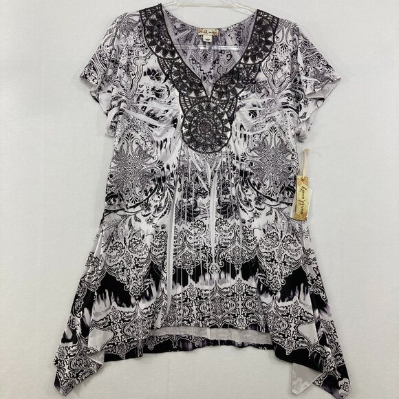 New World Unity size XL Black White Embellished Split Neck Boho Festival Top - Picture 1 of 9